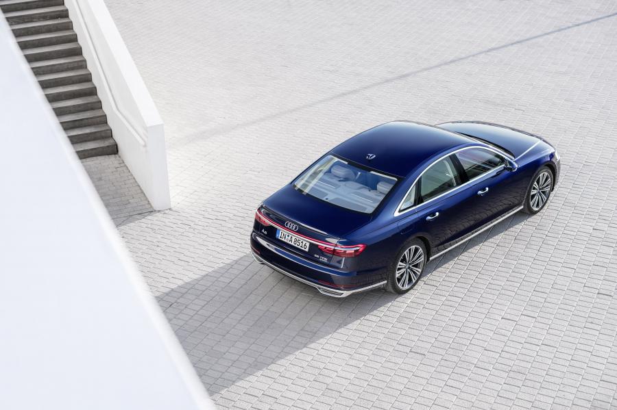  Audi A8 55 TFSI Quattro (D5) 2017 года  (WW) (фото 19 из 40)